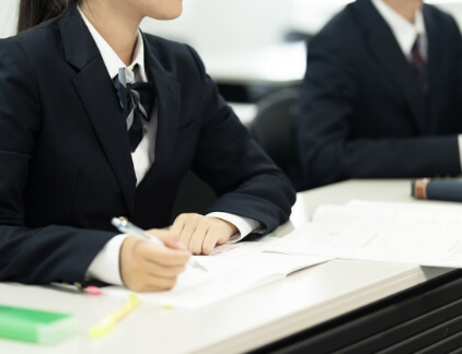 公益財団法人髙井法博奨学会