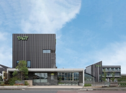 TACTグループ中央研修センター 建立